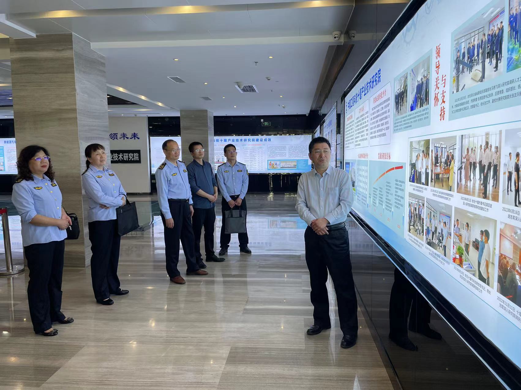 114658649.jpg 76212edb255c42ff5eba597177817d1.jpg