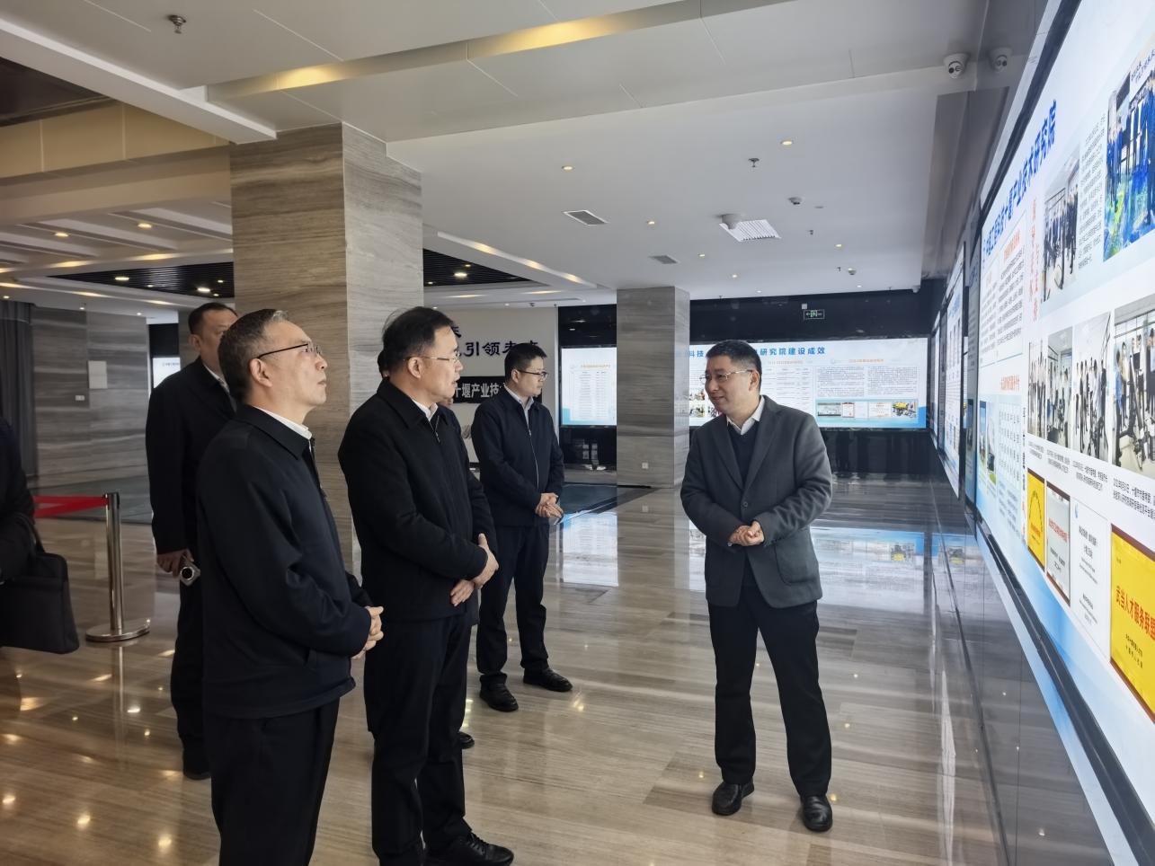 090142562.jpg 图片1.jpg